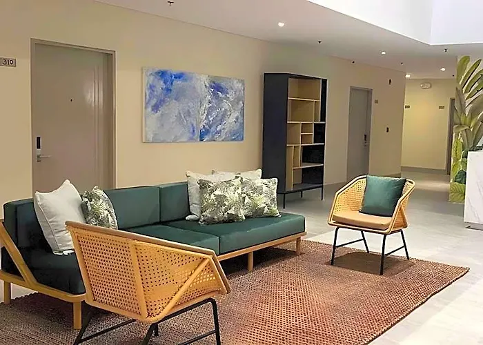 Primeway Hotel